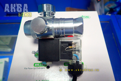 Редуктор CO2 ISTA с одним манометром и электромагнитным клапаном I-643